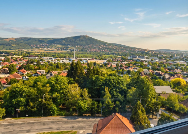 Veľký svetlý 3 izbový byt 78 m2, Nitra Zvolenská