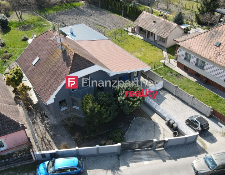 Na prenájom pekný 6 izbový rodinný dom v obci Veľké Blahovo