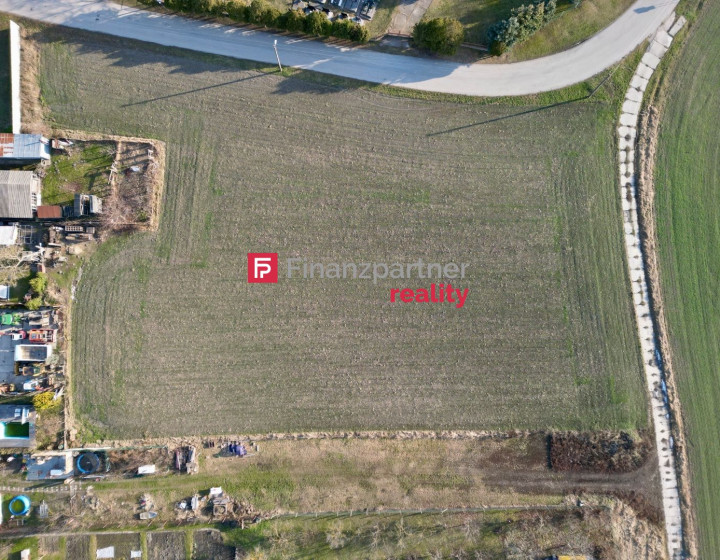 Na predaj pozemok o rozlohe 1275m2