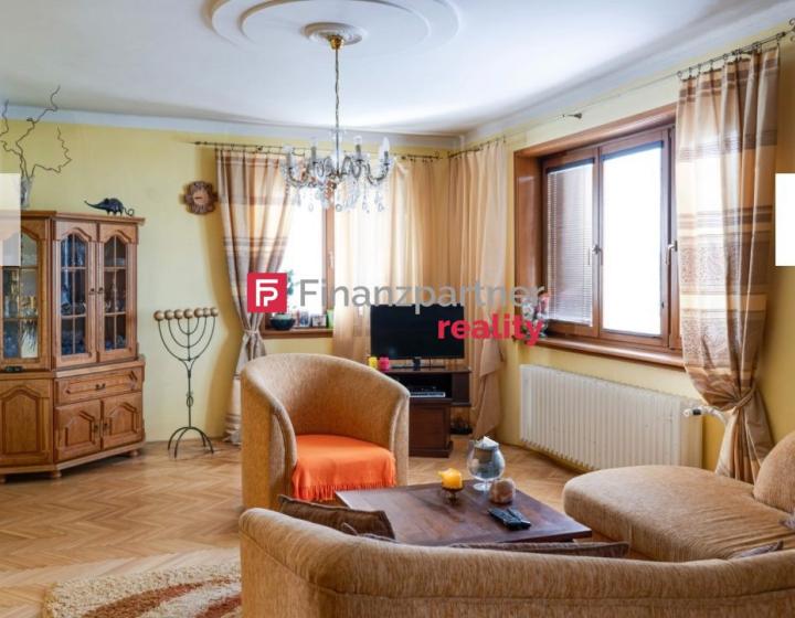 Predaj, rodinný dom s priestranným pozemkom Michalovce