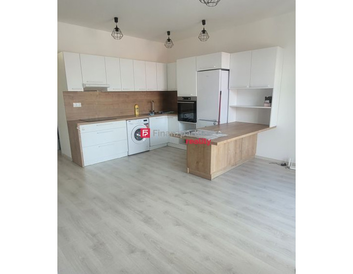 Ponúkame Vám na prenájom 1 izbový byt v Nových Zámkoch