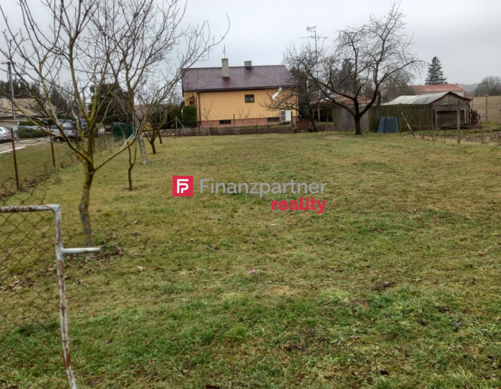 F015-14-KATAa    Na predaj krásny slnečný pozemok v Plavých Vozokanoch - kľudnej lokalite MEDVECKÉ