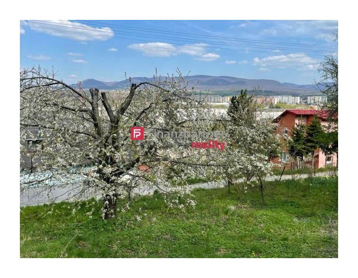 Pozemok Pod Wilec hôrkou- el.voda pri, ale iba na zahrádkarčenie...(F299-14-ANMi)