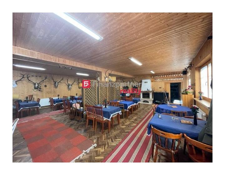 Poľovnícka rekreačná chata versus dom Lipovce (F463-13-ANM)