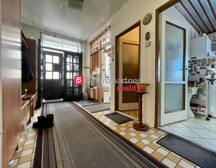 Nehnuteľnosť Kútniky - Na predaj pekný 5 izbový rodinný dom