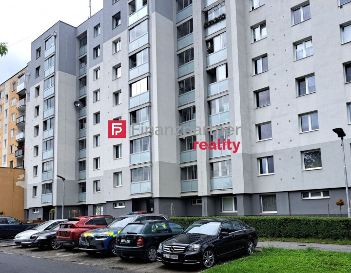 Na predaj priestranný 2-iz. byt s výnimočnými benefitmi – Snina, centrum mesta