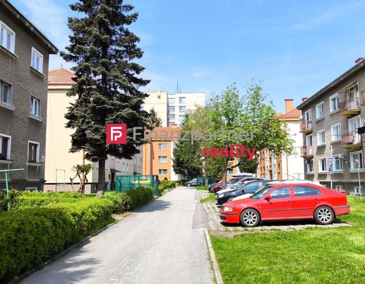 KOMPLETNE ZREKONŠTRUOVANÝ VEĽKÝ 2i BYT