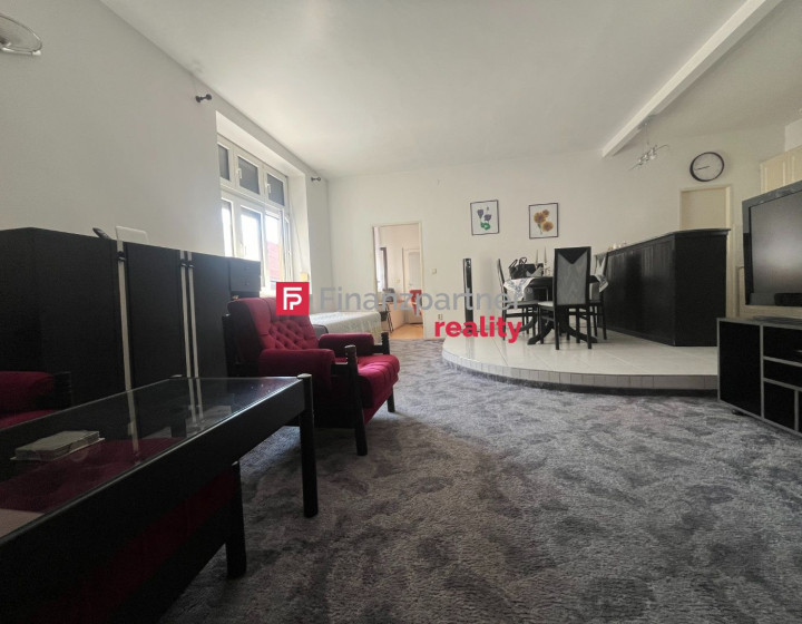 Na predaj 4 izbový rodinný dom, Bratislava Rača