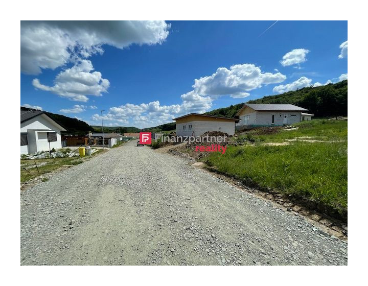 Pozemok v nádhernom prostredí Gregoroviec  (F657-14-ANM)