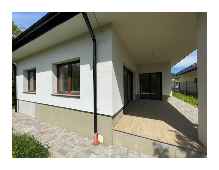 PRIPRAVUJEME - Uprostred mesta nadštandartná novostavba (F475-12-ANMi)