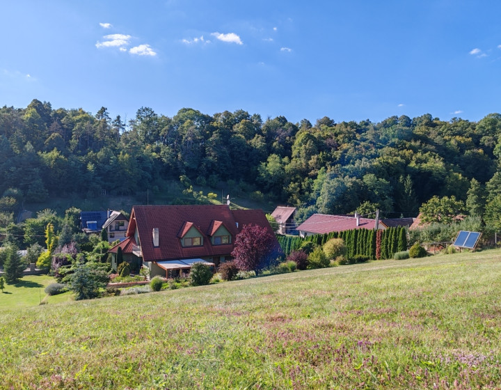 Výnimočná cena!  Rodinný dom, pozemok 1520 m2, Prietrž časť Deberník