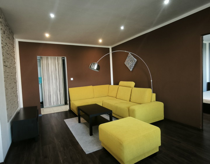 Svetlý 3-izbový byt v tichej lokalite Dúbravky