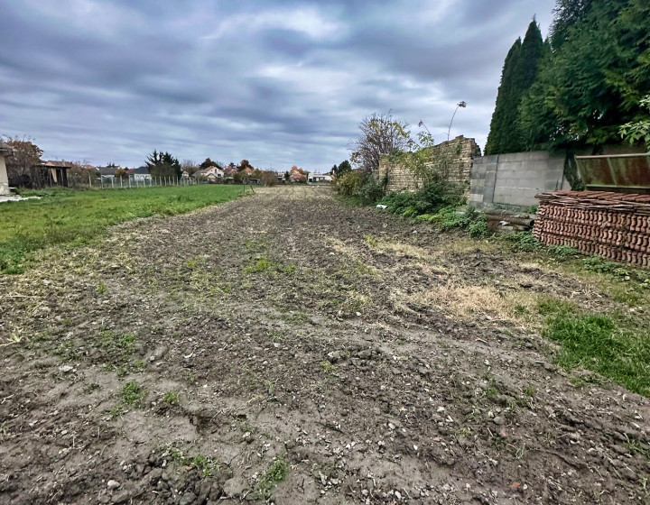 Stavebný pozemok 4702 m² v obci Trstice, Galanta