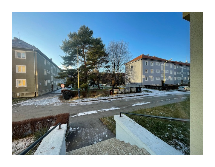 2izb tehlový byt takmer v centre mesta (F699-112-ANM)