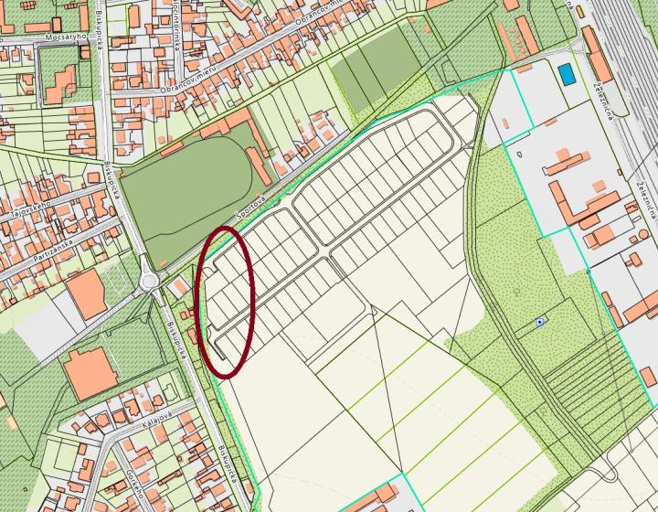 Na predaj INVESTIČNÝ pozemok 693m2, Fiľakovo, okres Lučenec