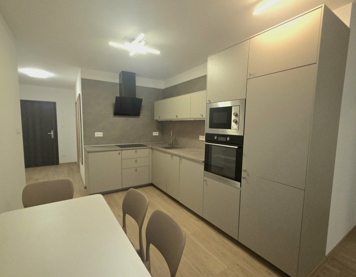 Rezervované- Na prenájom 2-izbový byt v novostavbe – Michalovce