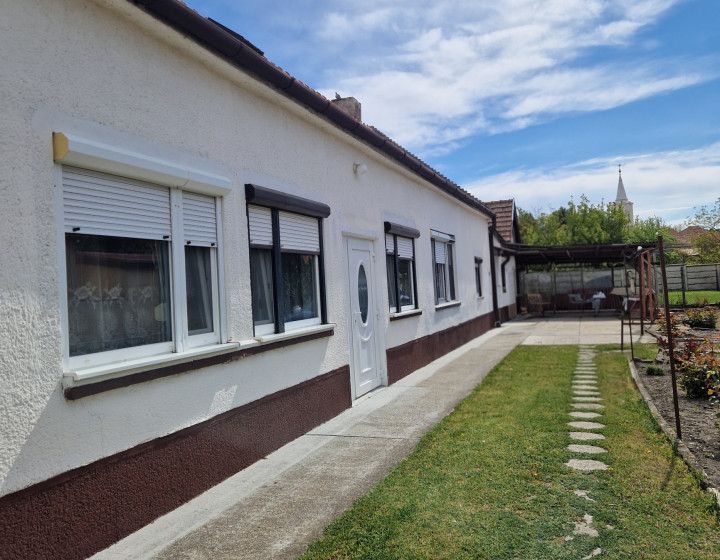 (F165-012REMAa) 4-izbový dom v meste Veľký Meder