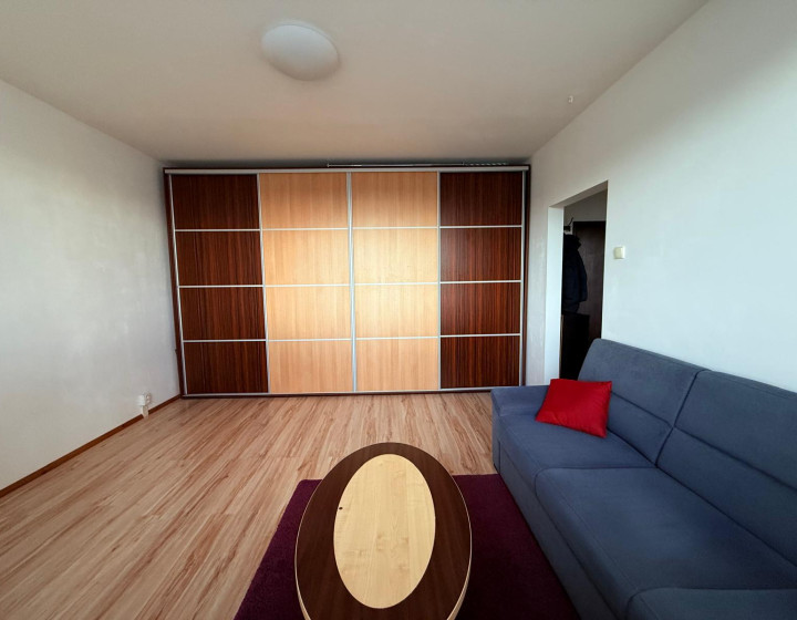 🌟 Útulný a zariadený 1-izb. byt (37m²) s krásnym výhľadom