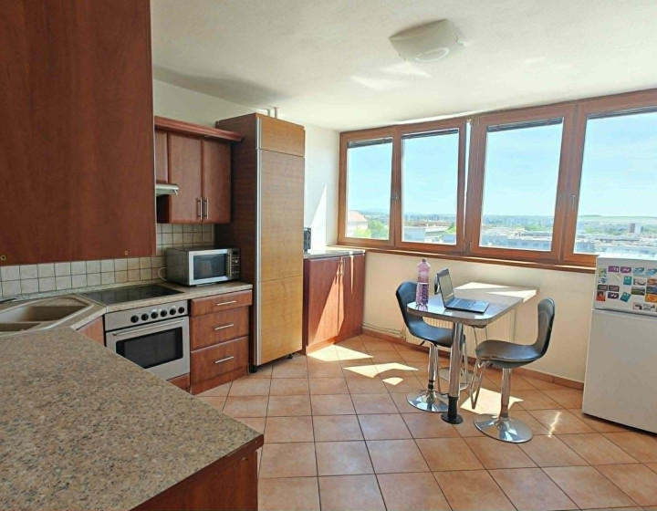 Predaj 3 izbový byt, 72m2, centrum mesta Nitra