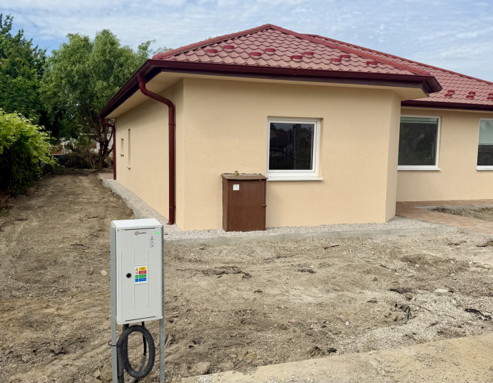 Na predaj 4-izbový rodinný dom v centre obce Trhová Hradská