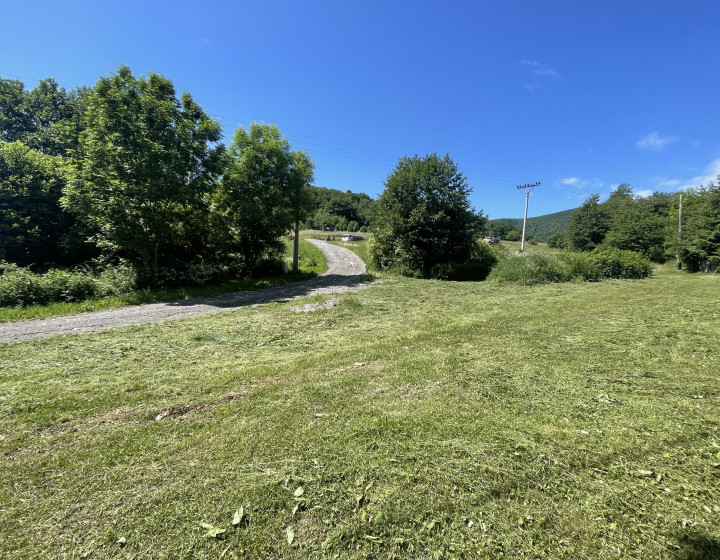 Panenský pozemok k výstavbe RD, pár km na ZB (F753-14-ANM)
