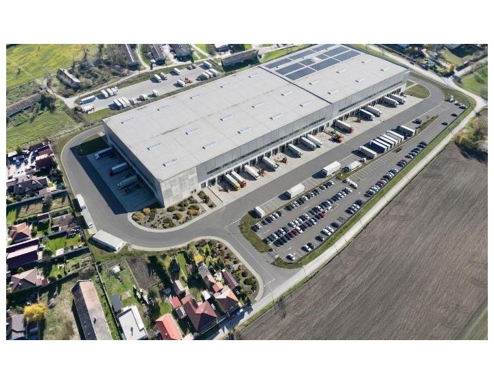 Na predaj priemyselný pozemok 40 000 m² Holice blízko R7