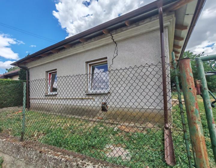 Na predaj 2 izbový rodinný dom v Pribete
