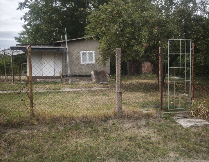 F004-014-CSUD Chata a záhrada v Štúrove