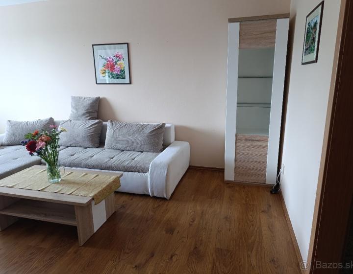 PRENÁJOM - zariadený, 3 izbový byt, Nitra - Chrenová