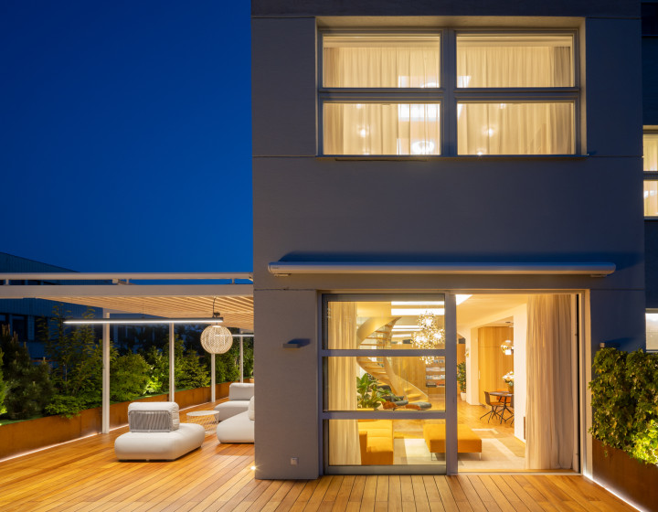 JEDINEČNÝ PENTHOUSE s panoramatickou terasou v srdci Bratislavy