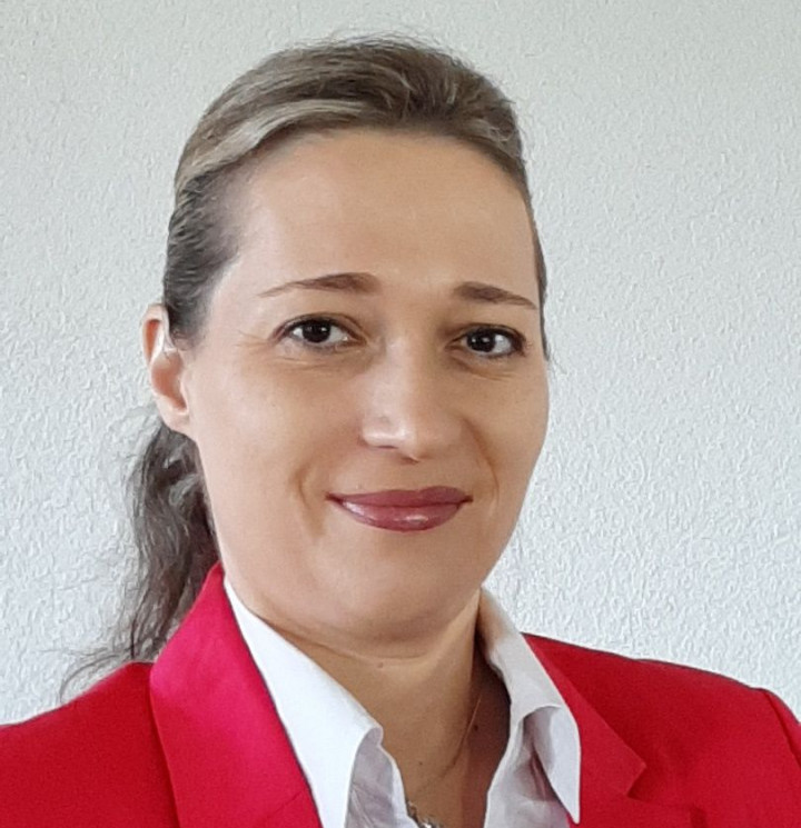Mgr. Erika Šrojtová