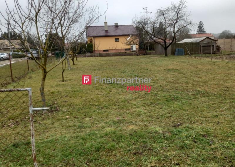 F015-14-KATAa    Na predaj krásny slnečný pozemok v Plavých Vozokanoch - kľudnej lokalite MEDVECKÉ