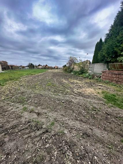 Stavebný pozemok 4702 m² v obci Trstice, Galanta