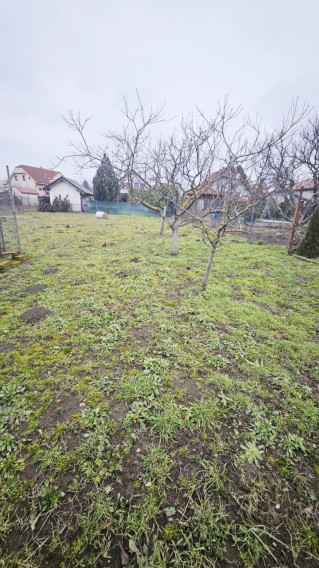 NA PREDAJ - STAVEBNÝ POZEMOK 600M2 V NOVEJ DEDINKE